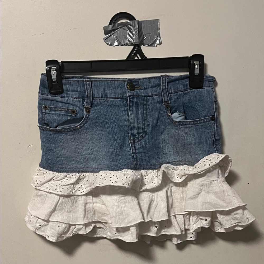 Stylish Blue and White Ruffle Mini Skirt